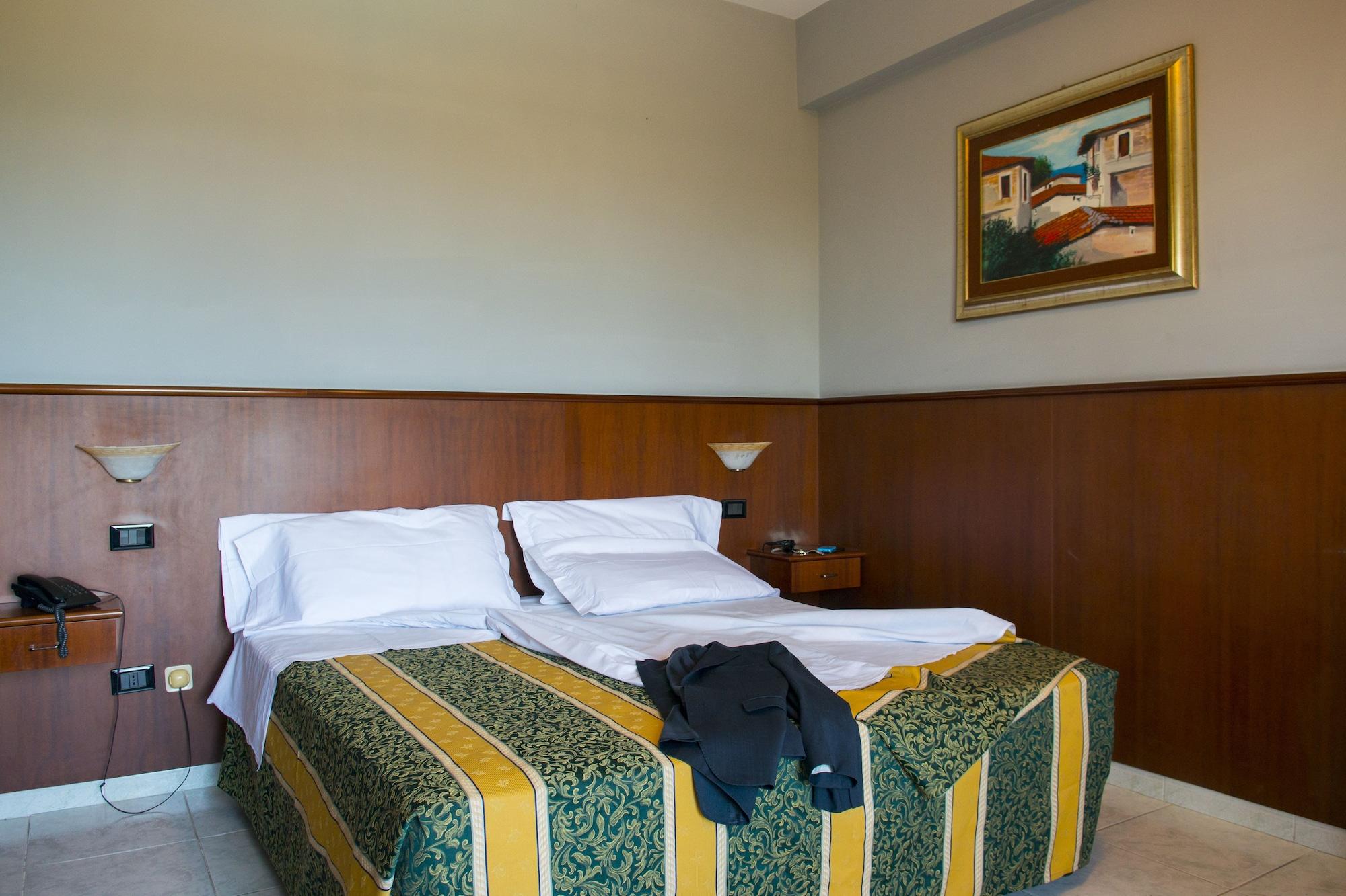 Hotel Dei Pini Порто Емпедокле Екстериор снимка